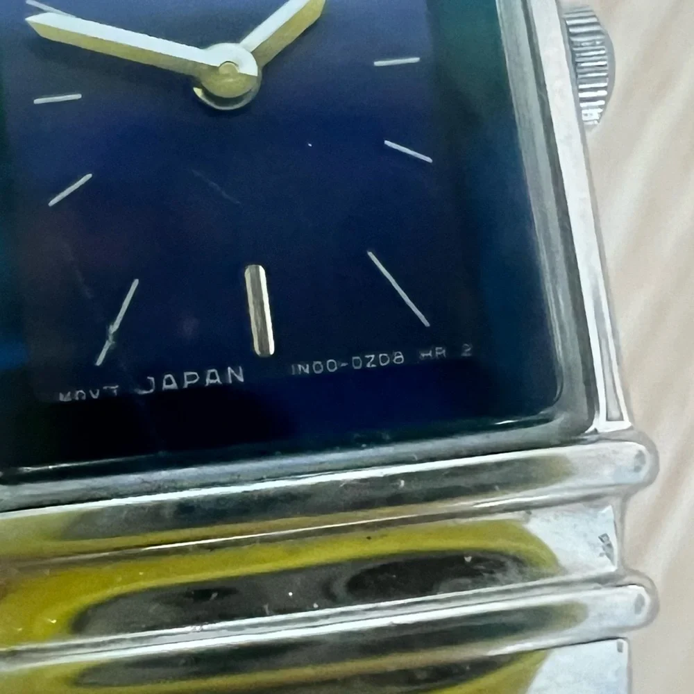 Seiko ladies rectangular blue dial silver tone dress bracelet watch NEW BATTERY